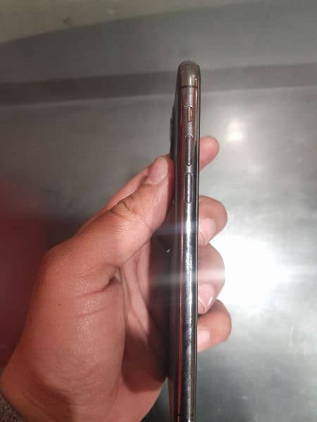 iphone 11 pro PTA Approved 2