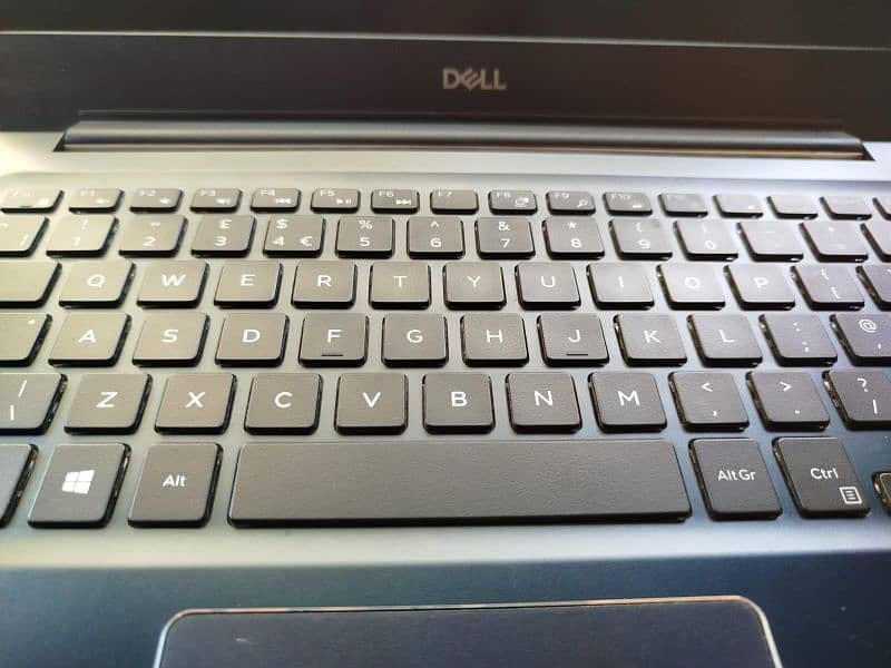 Dell Vostro 5471 i5 8 gen 2