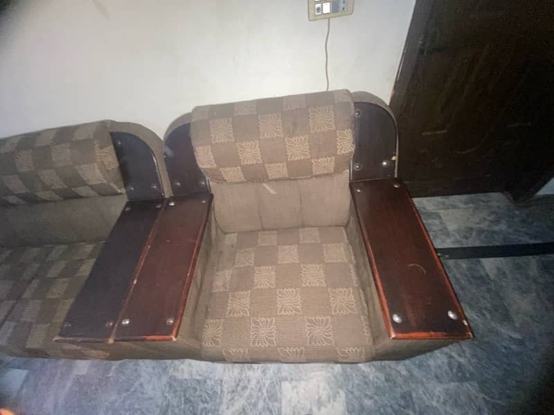 11 seater sofa condition very good 6