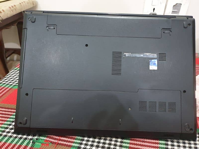 Dell Laptop / Rom 500GB and Ram 4GB / Core i3 4th Generation 4