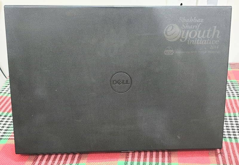 Dell Laptop / Rom 500GB and Ram 4GB / Core i3 4th Generation 5