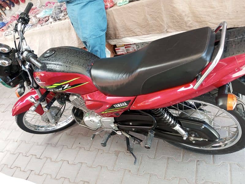 new condition baike own hand us 5