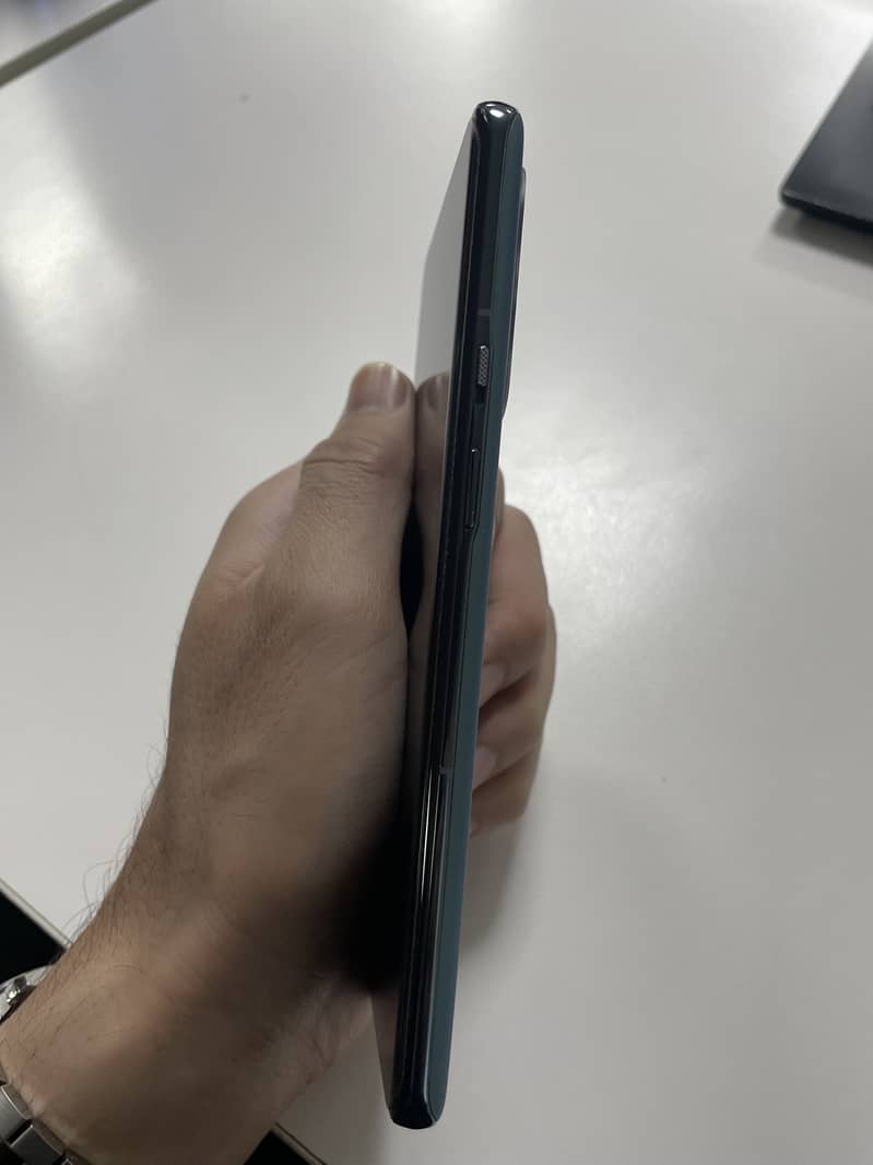 One Plus 9 Pro 6