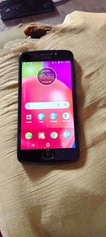 moto e4 official approved 2.16gb exchange posibal 4