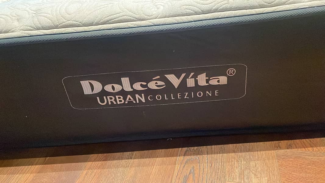 Dolce Vita Urban Collection - Acapella Mattress 1