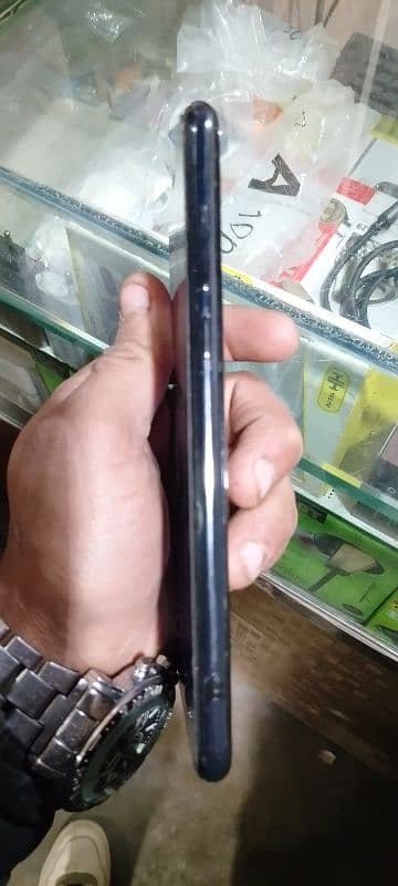 Huawei Y7. prime 3_32 back finger nai chlta 2