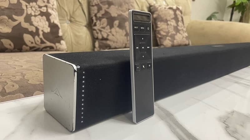 Vizio 3 channel Dolby Digital Soundbar 0