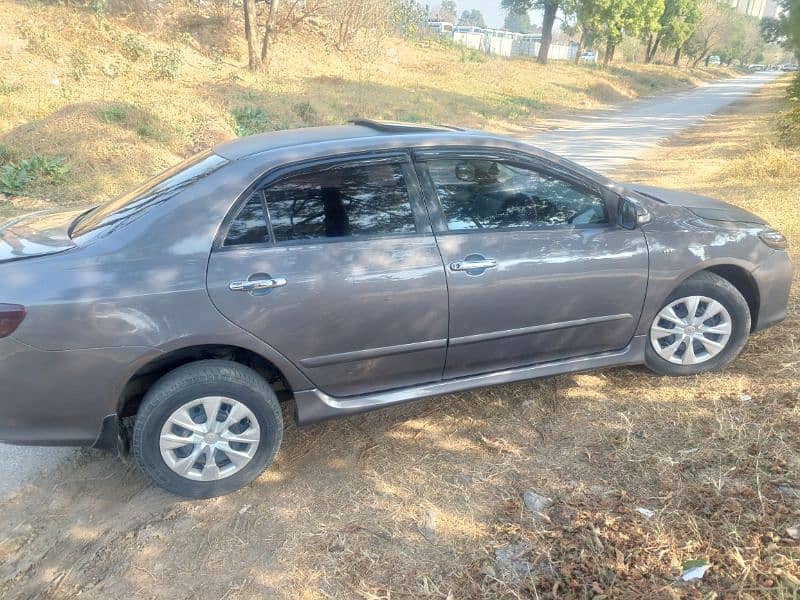 Toyota Corolla Altis 2009 4