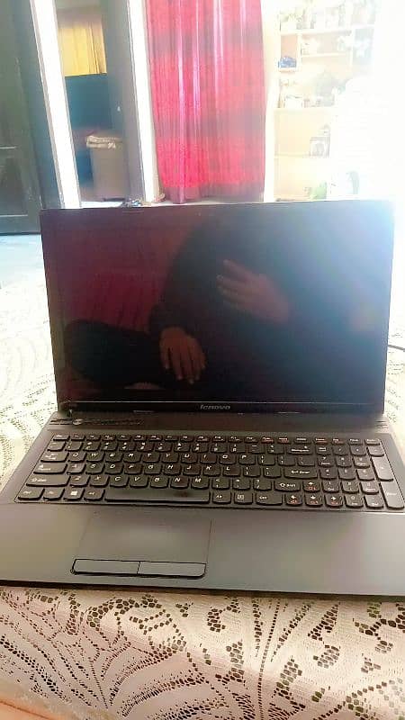 Laptop Lenovo 2nd Genration 1