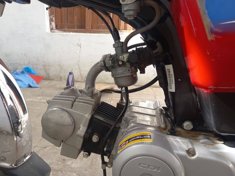 honda 70 for sale A 1 condetion Mardan number 4