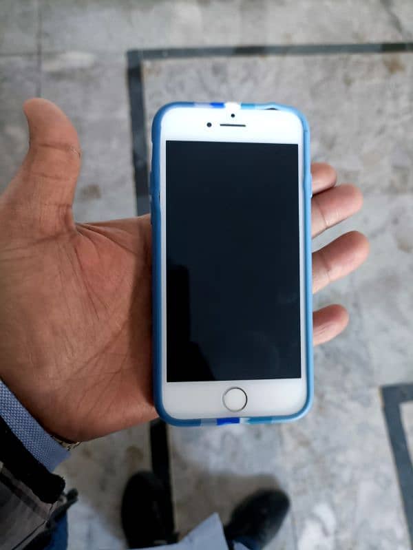 iphone 7 128GB sim not work only gaming best 03209041035WhatsApp 6