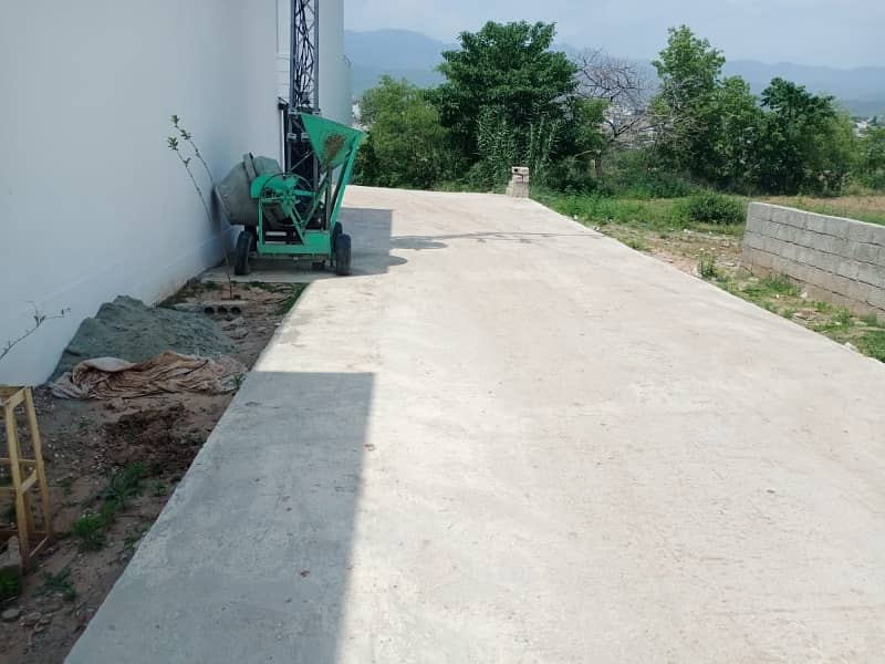 8 Marla Plot Available In North Bani Gala 1