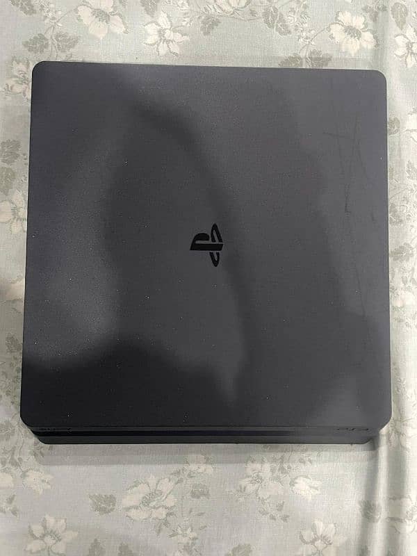 PS4 (Slim) 1 TB URGENT FOR SALE 4