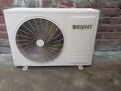 orient 1ton ha energy saving ha  ok  condition bas gas refill honi ha