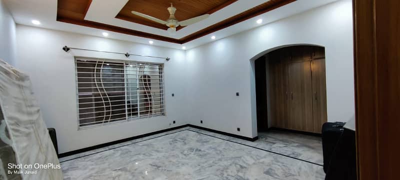 1 kanal beautiful Open basement available for rent in F15 11