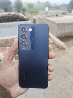 vivo y100 for sale lush condition 10/10