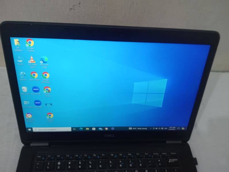 dell laptop 15"screen black colour 3