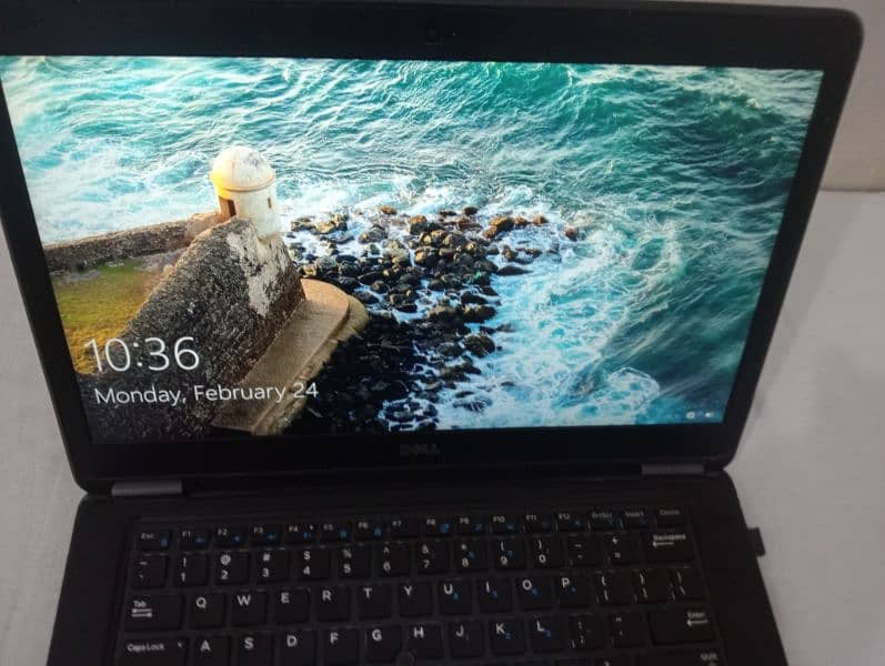 dell laptop 15"screen black colour 4