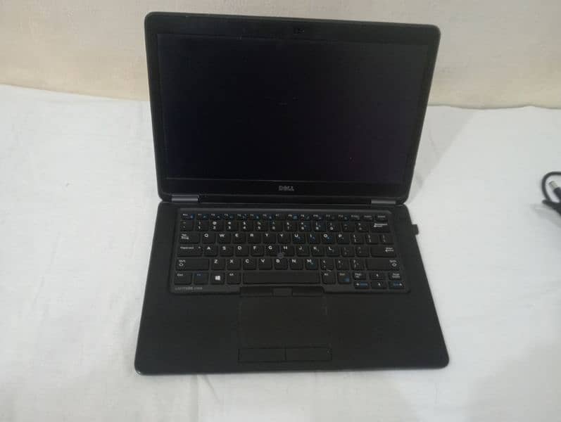 dell laptop 15"screen black colour 5