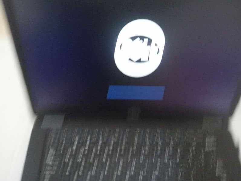 dell laptop 15"screen black colour 6