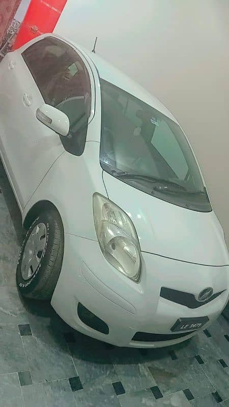 Toyota Vitz 2010 4