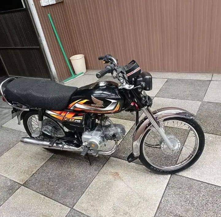 Honda CD 70 2022 - First owner all ok no complain 4