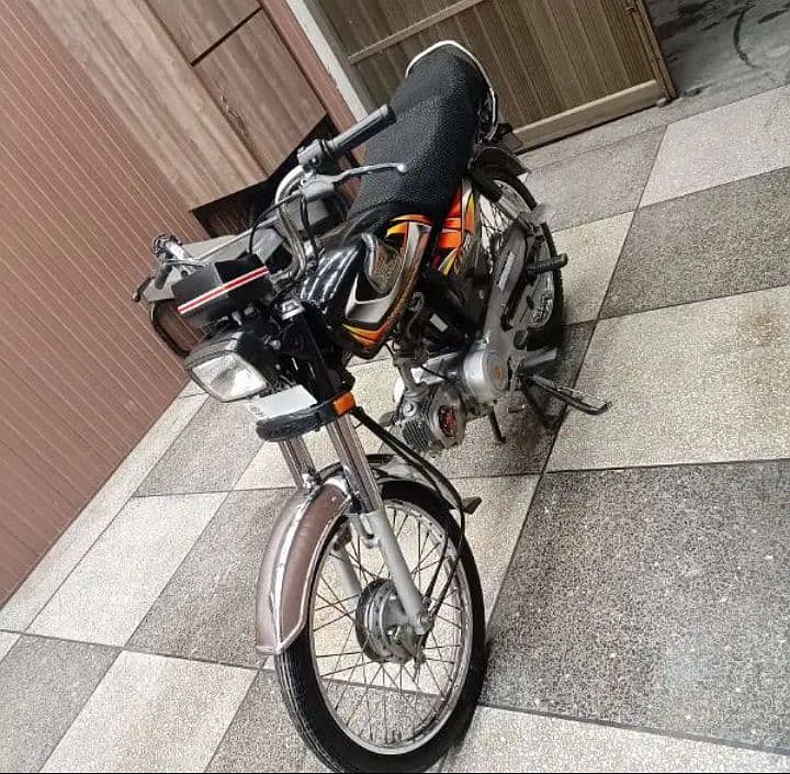 Honda CD 70 2022 - First owner all ok no complain 5