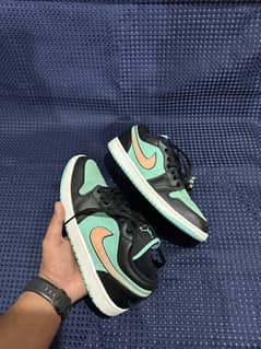 Jordan 1 Low SE ‘Tropical Twist’