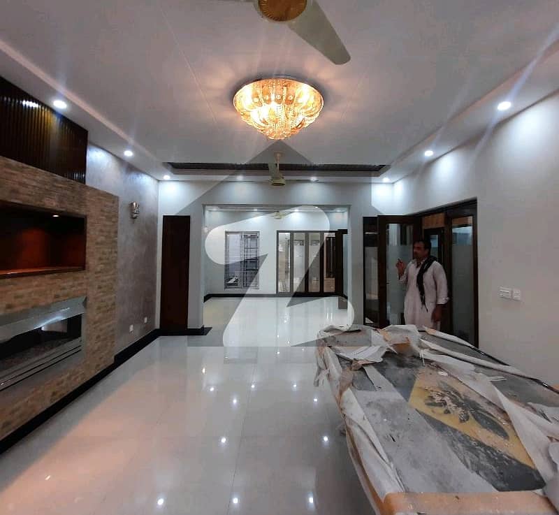 1 Kanal Corner Owner Builds Lavish House For Sale In Block D2 5