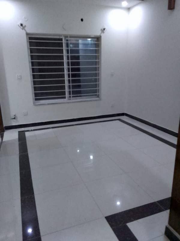 Size 30x60 Triple Story Full House For Rent In G-13 20