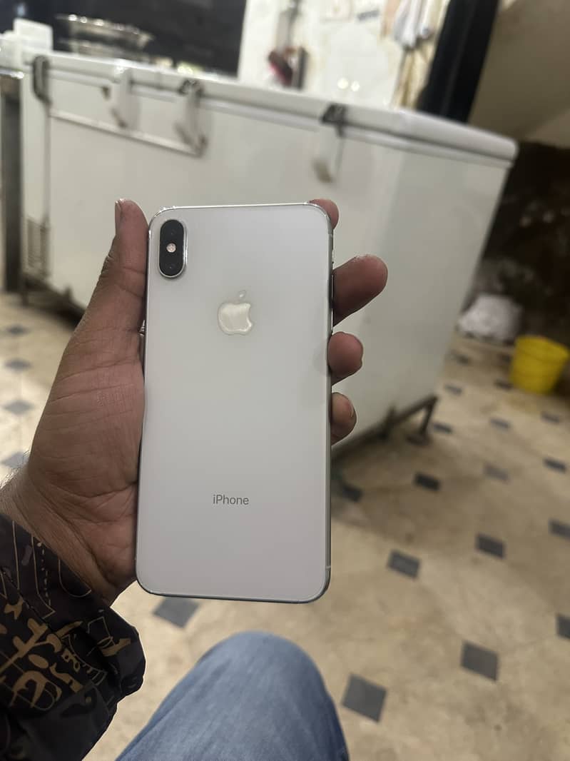 Apple iPhone XS Max NoN PTA 4