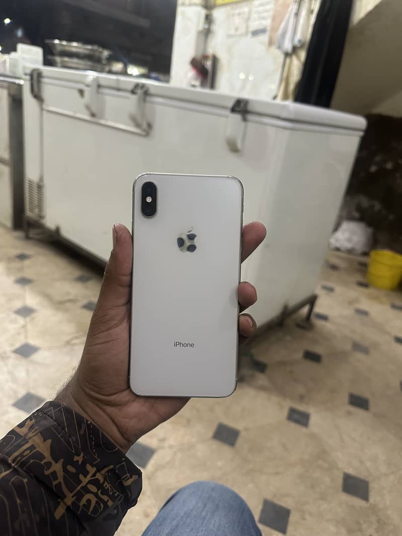 Apple iPhone XS Max NoN PTA 8