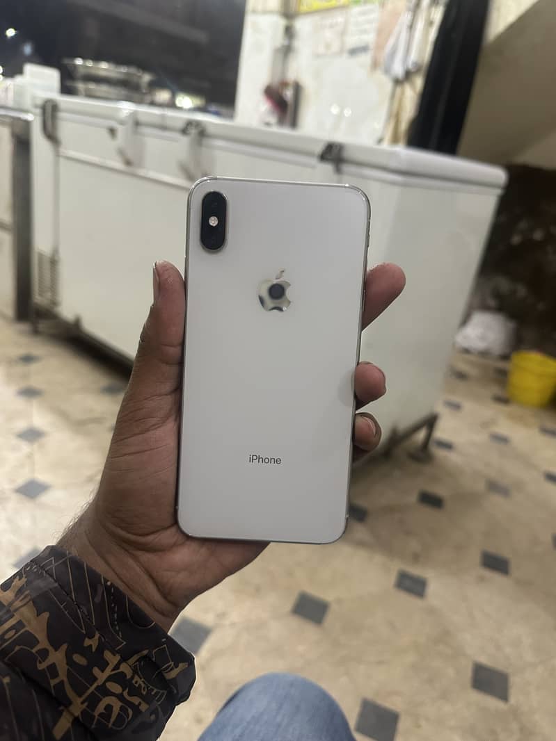 Apple iPhone XS Max NoN PTA 13