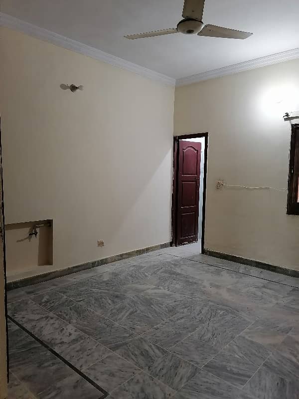 2 Bed Upper Portion Available For Rent In Ayub Colony 4