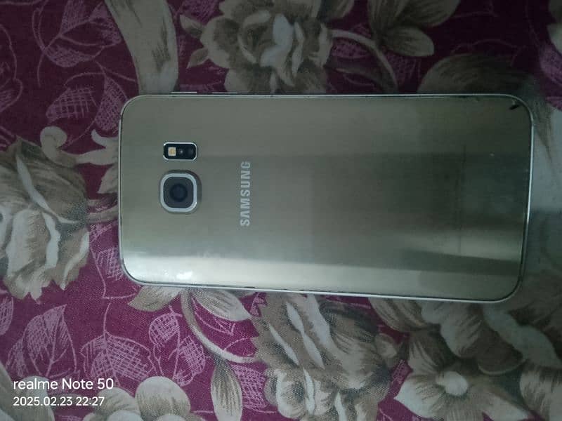 Samsung Galaxy S6 edge 0