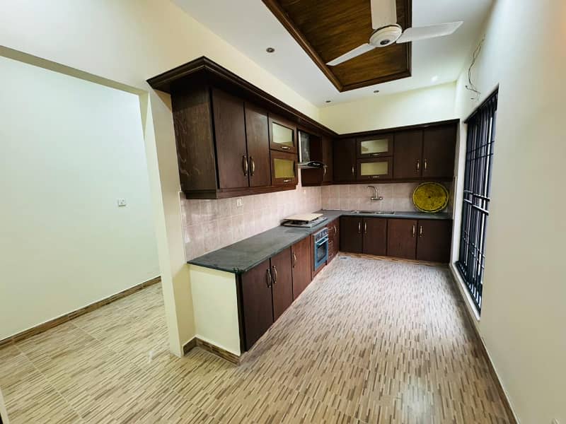 1 Kanal Full House Available For Rent In DHA Phase 5 5