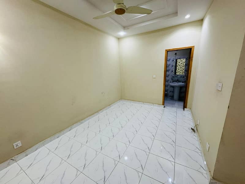 3 Bedrooms Semi Furnished Apartment Available For Rent In DHA Phase 5 Penta Sqaure 10