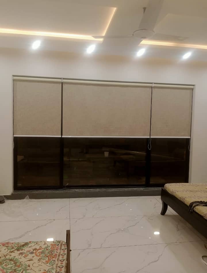 Window blinds/Wallpaper/Wood floor/Pvc floor 14