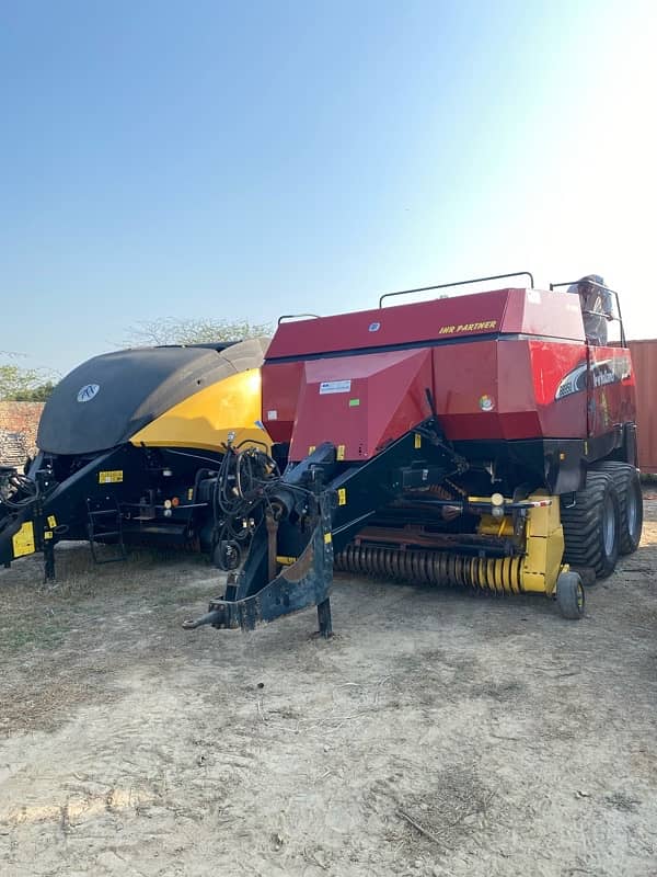 Newholland 1290 Baler 2014 0