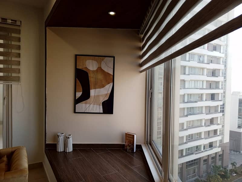 Penta Square Modern Three Bedroom Apartment 12