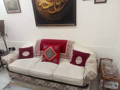 Sofa Set (5 Seater) with cushions