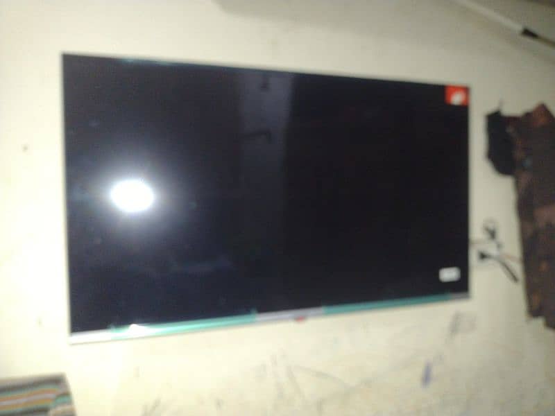 LED TV 43 INCH 0