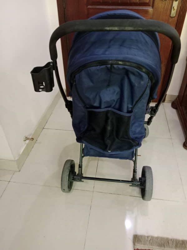 pram for sell 4