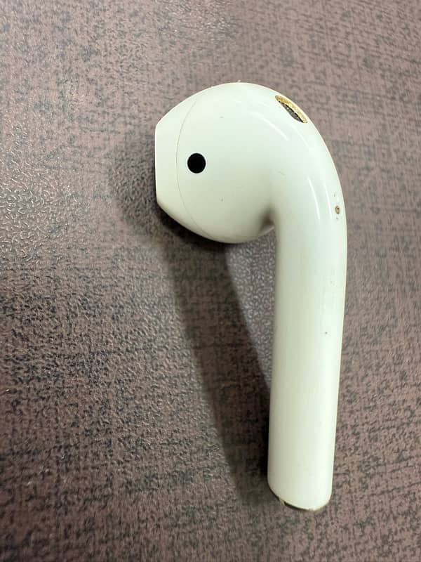 Apple Airpods 2 (2nd Generation) 100% Original 4