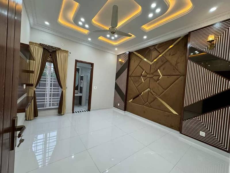 Brand New 10 Marla Luxury Lower Portion Available For Rent in Chambelli Block Bahria Town Lahore 10