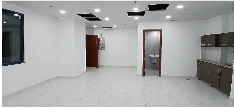 Area 800 Square Feet Brand New Corporation Office Available For Rent In Main Boulevard Road Gulberg 3 Lahore 0