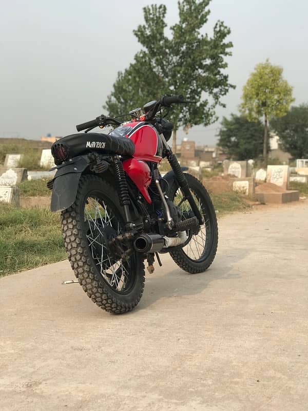125 converted intto caferacer 1