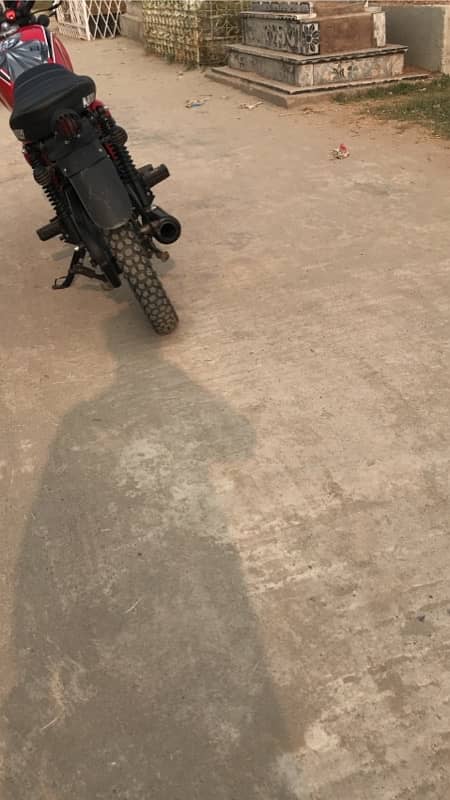 125 converted intto caferacer 3