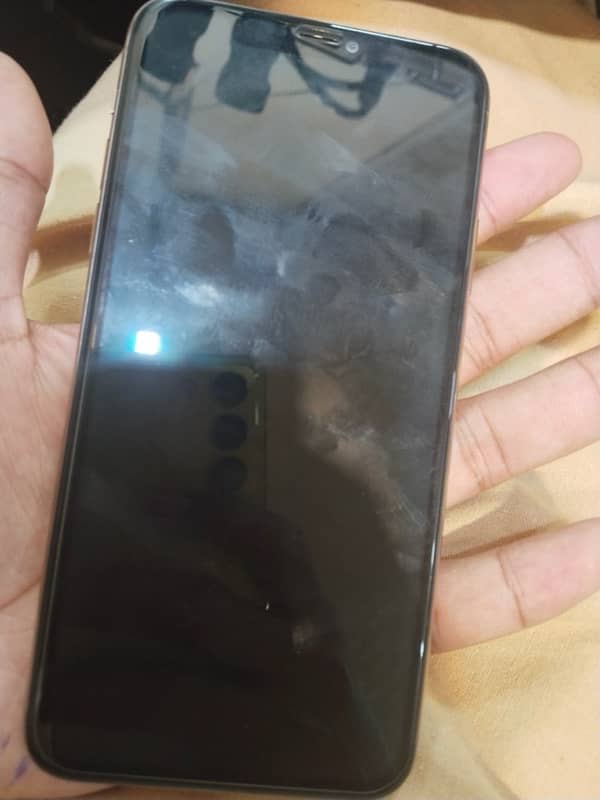 iphone 11 pro max PTA Approved 2