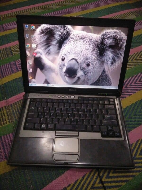 Dell laptop 2Gb Ram And 200 GB memory Full ok condition 2